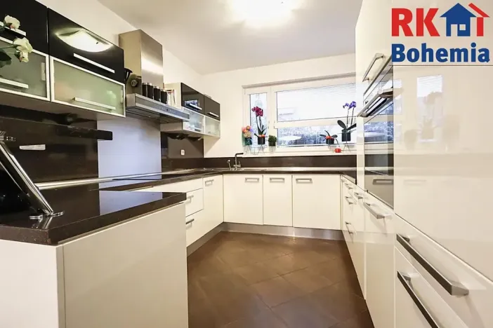 Prodej rodinného domu, Praha - Újezd nad Lesy, Lutínská, 18 m2