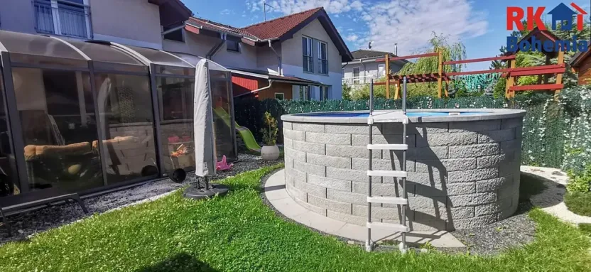 Prodej rodinného domu, Praha - Újezd nad Lesy, Lutínská, 18 m2