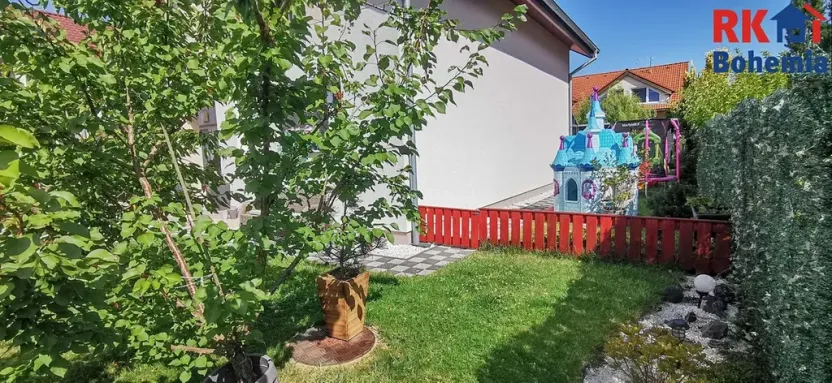 Prodej rodinného domu, Praha - Újezd nad Lesy, Lutínská, 18 m2