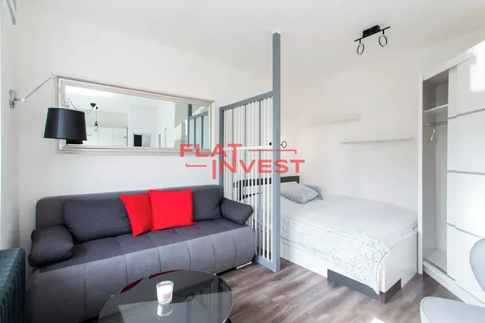 Pronájem bytu 1+kk, Praha - Kobylisy, Vršní, 28 m2