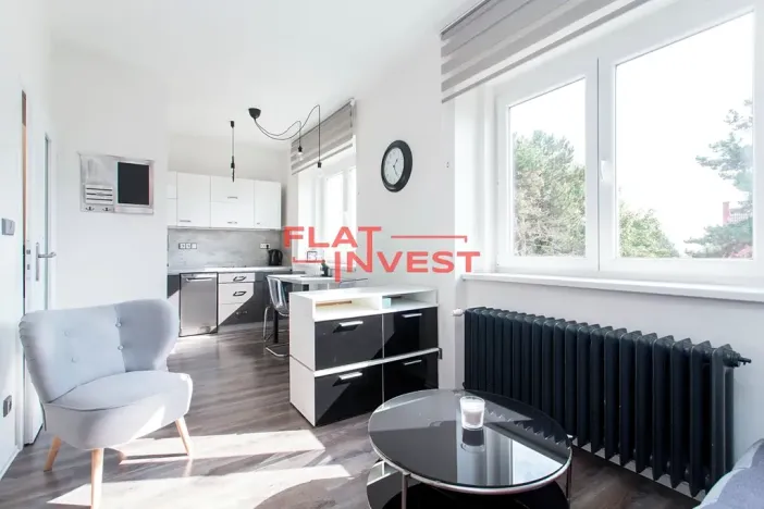 Pronájem bytu 1+kk, Praha - Kobylisy, Vršní, 28 m2