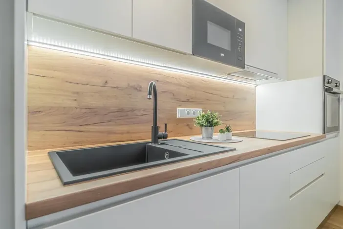 Pronájem bytu 2+1, Praha - Prosek, Litoměřická, 56 m2