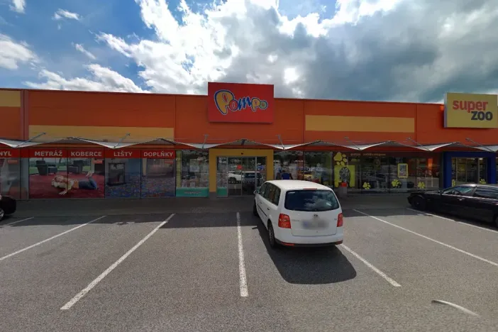 Pronájem obchodního prostoru, Česká Lípa, Děčínská, 268 m2