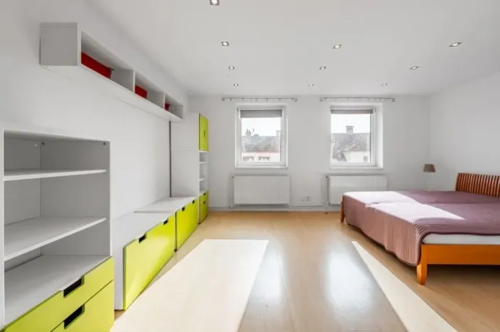 Prodej rodinného domu, Praha - Kobylisy, Sedlecká, 200 m2