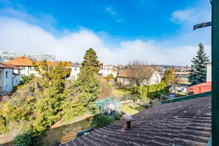 Prodej rodinného domu, Praha - Kobylisy, Sedlecká, 200 m2