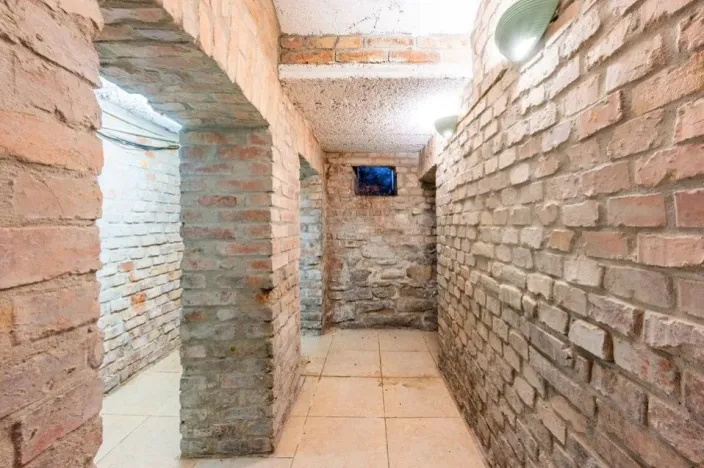 Prodej rodinného domu, Praha - Kobylisy, Sedlecká, 200 m2