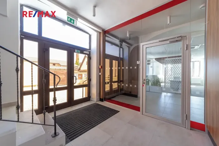 Prodej obchodního prostoru, Králíky, 5. května, 519 m2