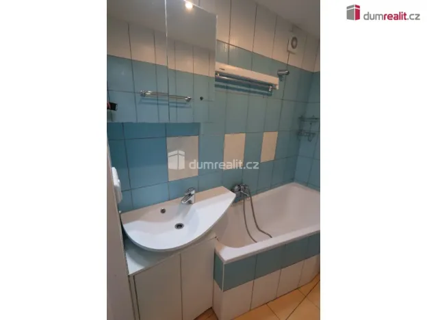 Pronájem bytu 2+kk, Praha - Letňany, Malkovského, 42 m2