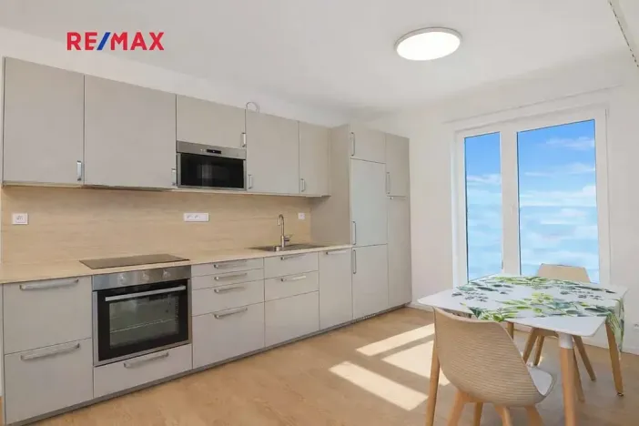 Pronájem bytu 1+kk, Praha - Stodůlky, Hábova, 38 m2