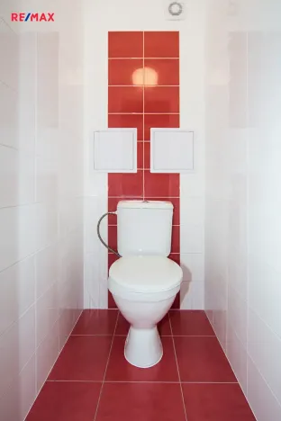 Pronájem bytu 1+kk, Praha - Modřany, Angelovova, 30 m2