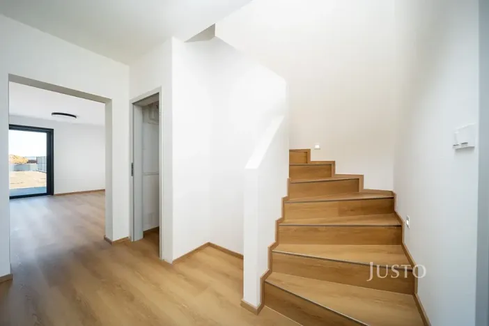 Pronájem rodinného domu, Boršov nad Vltavou, Severní, 121 m2