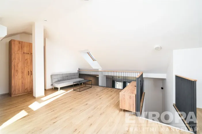 Prodej bytu 2+kk, Černý Důl, 78 m2