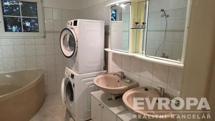 Pronájem rodinného domu, Praha - Nebušice, V březinkách, 365 m2