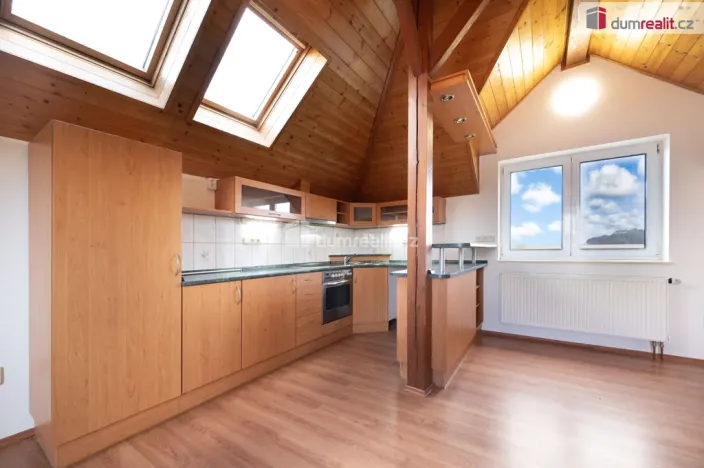 Prodej rodinného domu, Dolní Třebonín, 253 m2