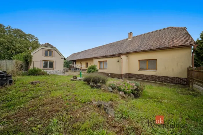 Prodej rodinného domu, Běrunice, 189 m2