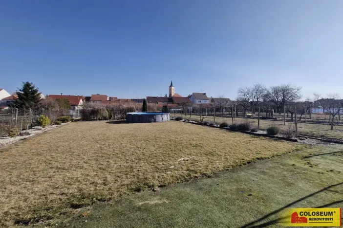 Prodej rodinného domu, Velké Bílovice, 365 m2