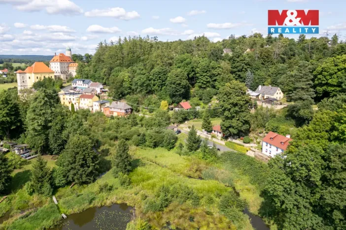 Prodej rodinného domu, Libá, 228 m2