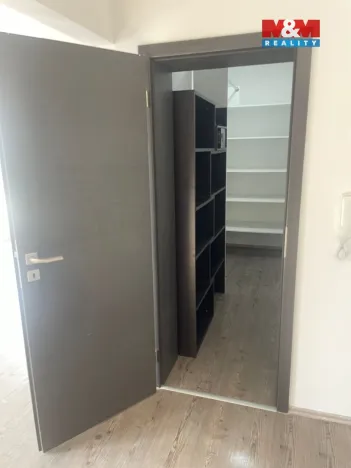 Pronájem atypického bytu, Strakonice - Strakonice I, Mlýnská, 92 m2