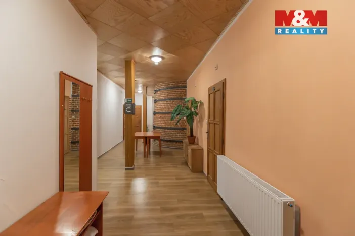 Prodej restaurace, Černotín, 2100 m2