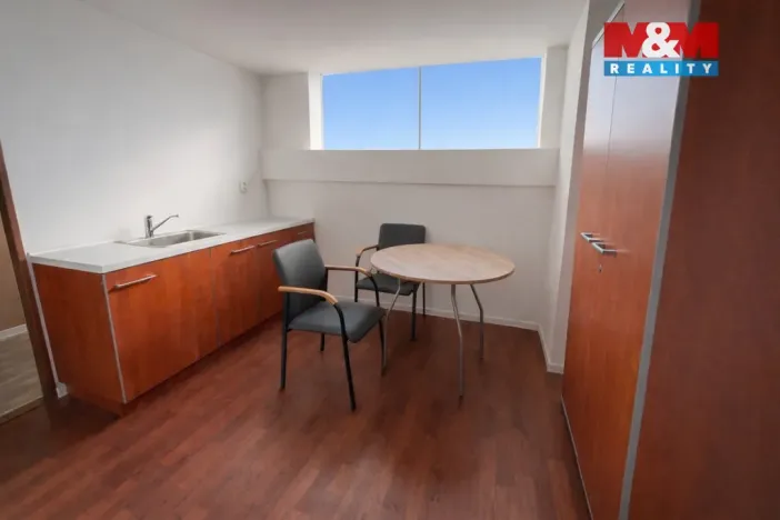 Pronájem skladu, Spořice, Spořická, 660 m2