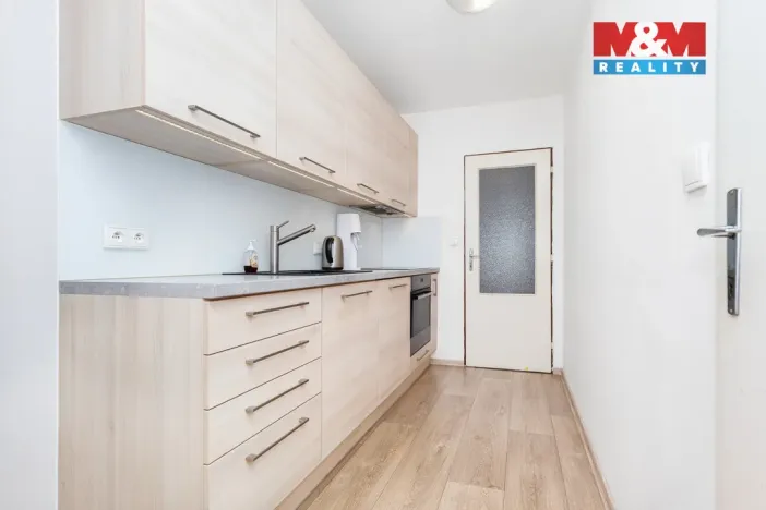 Prodej bytu 3+1, Pardubice - Bílé Předměstí, Na Drážce, 70 m2