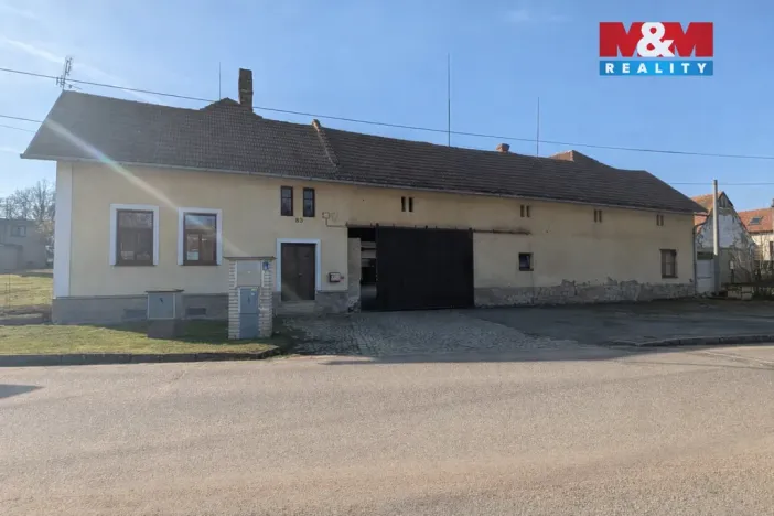 Pronájem rodinného domu, Tisová, 480 m2