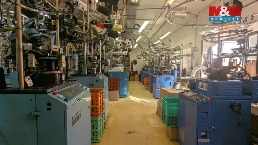 Pronájem rodinného domu, Tisová, 480 m2