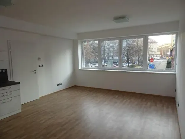 Pronájem bytu 2+kk, Pardubice - Zelené Předměstí, Hronovická, 62 m2