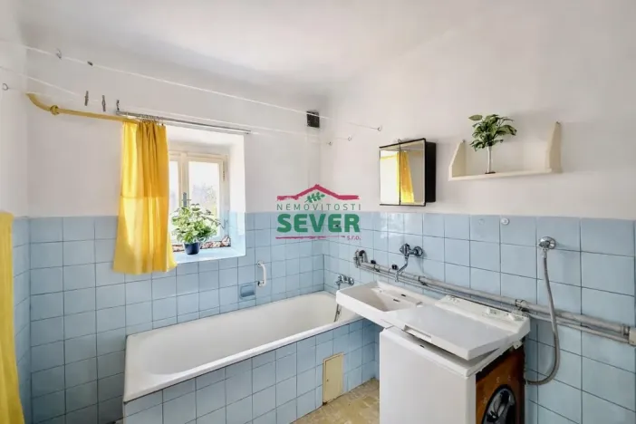 Prodej rodinného domu, Kožlany, Pražská, 200 m2