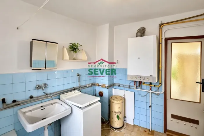 Prodej rodinného domu, Kožlany, Pražská, 200 m2