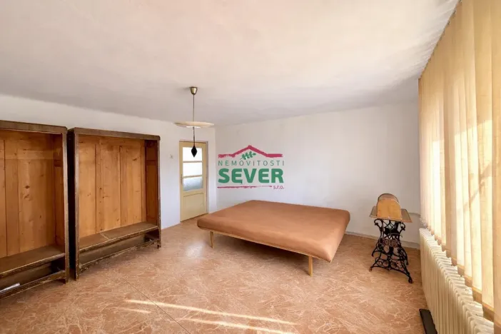 Prodej rodinného domu, Kožlany, Pražská, 200 m2