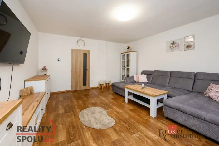 Prodej rodinného domu, Koloveč, nám. Svobody, 160 m2