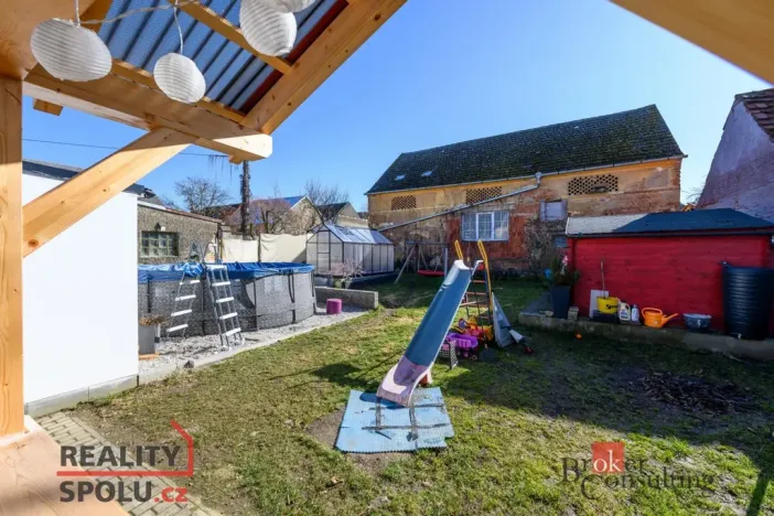 Prodej rodinného domu, Koloveč, nám. Svobody, 160 m2