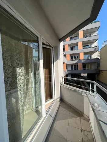 Pronájem bytu 1+kk, Praha - Vršovice, Petrohradská, 30 m2