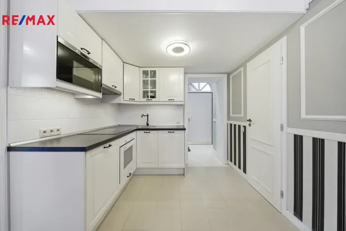 Prodej bytu 2+kk, Karlovy Vary, Krále Jiřího, 49 m2