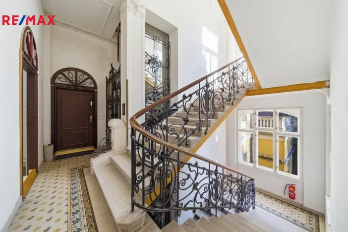 Prodej bytu 2+kk, Karlovy Vary, Krále Jiřího, 49 m2