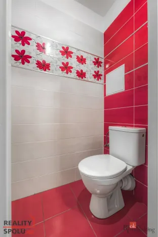 Prodej bytu 3+1, Plzeň - Doubravka, Železničářská, 77 m2