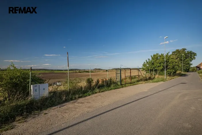 Prodej pozemku pro bydlení, Vykáň, 1295 m2