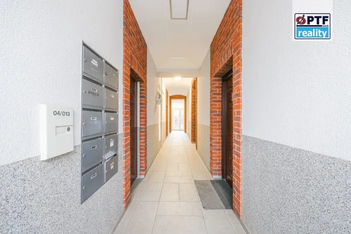 Pronájem obchodního prostoru, Plzeň, Na Roudné, 43 m2