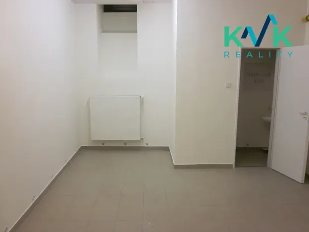 Pronájem obchodního prostoru, Karlovy Vary, Krále Jiřího, 19 m2