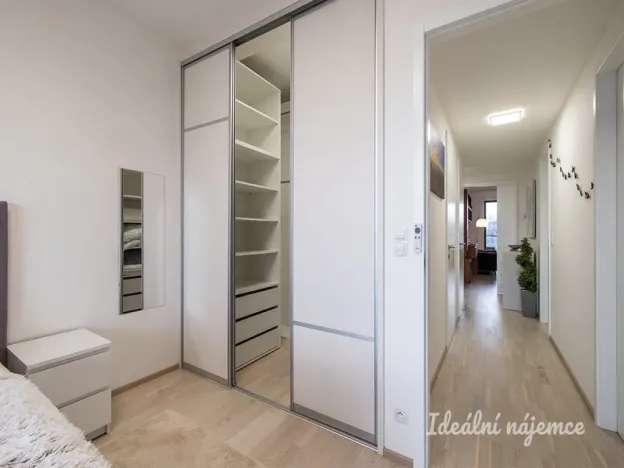 Pronájem bytu 3+kk, Praha - Holešovice, Sanderova, 97 m2