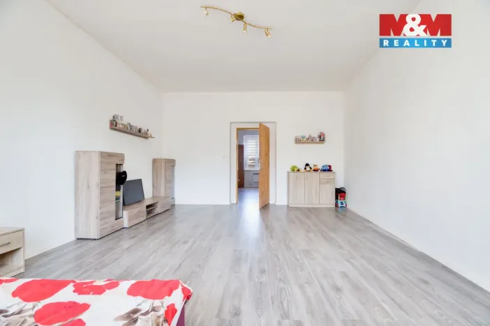 Prodej bytu 1+1, Chabařovice, Husovo náměstí, 59 m2