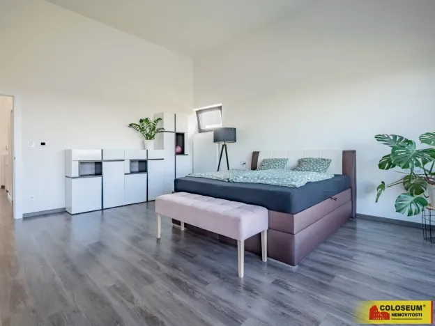 Prodej rodinného domu, Zbraslav, 460 m2