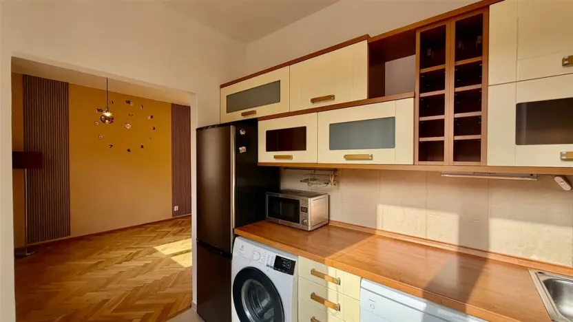 Pronájem bytu 2+1, Cheb, Jakubská, 50 m2