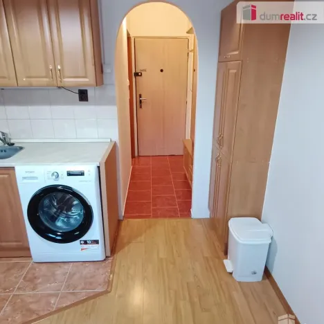 Pronájem bytu 1+1, Děčín - Děčín III-Staré Město, Jezdecká, 36 m2