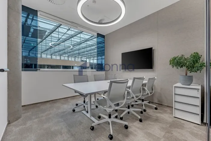 Pronájem kanceláře, Praha, Mezi vodami, 1365 m2