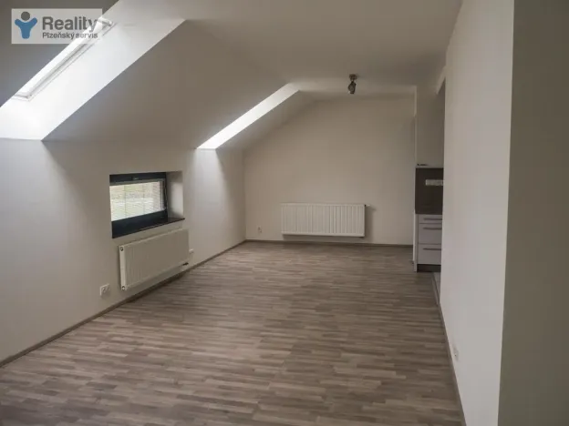 Pronájem bytu 2+kk, Plzeň - Severní Předměstí, K Zahradnictví, 72 m2