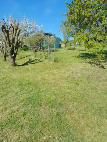 Pronájem zahrady, Běloky, 376 m2