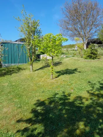 Pronájem zahrady, Běloky, 376 m2