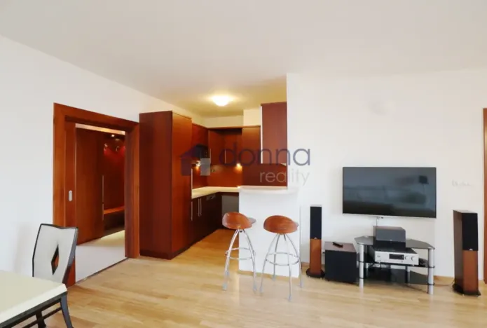 Pronájem bytu 2+kk, Praha, U Nikolajky, 82 m2